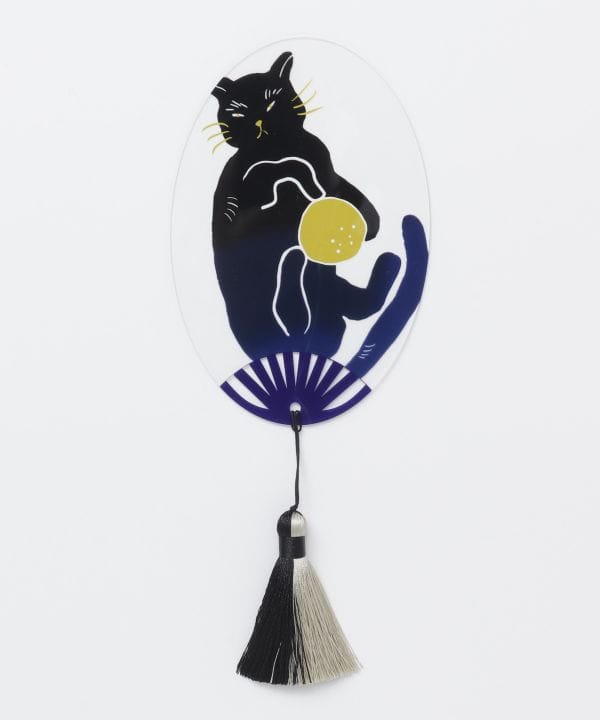 夏の透明うちわ