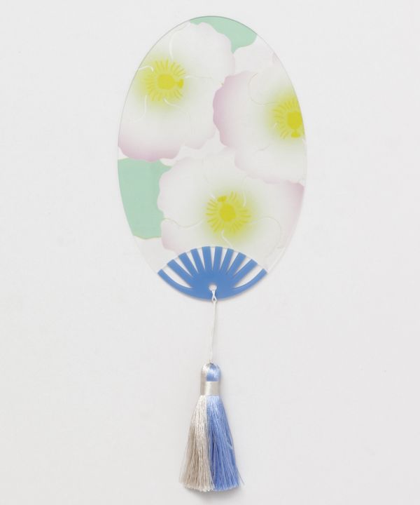 夏の透明うちわ